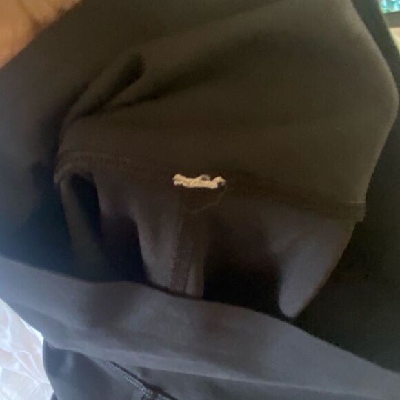 Lululemon Cropped Mesh Black Leggings 6 - Picture 7 of 8